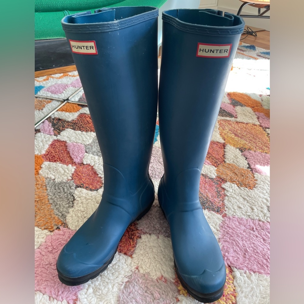Adjustable Calf Hunter Boots